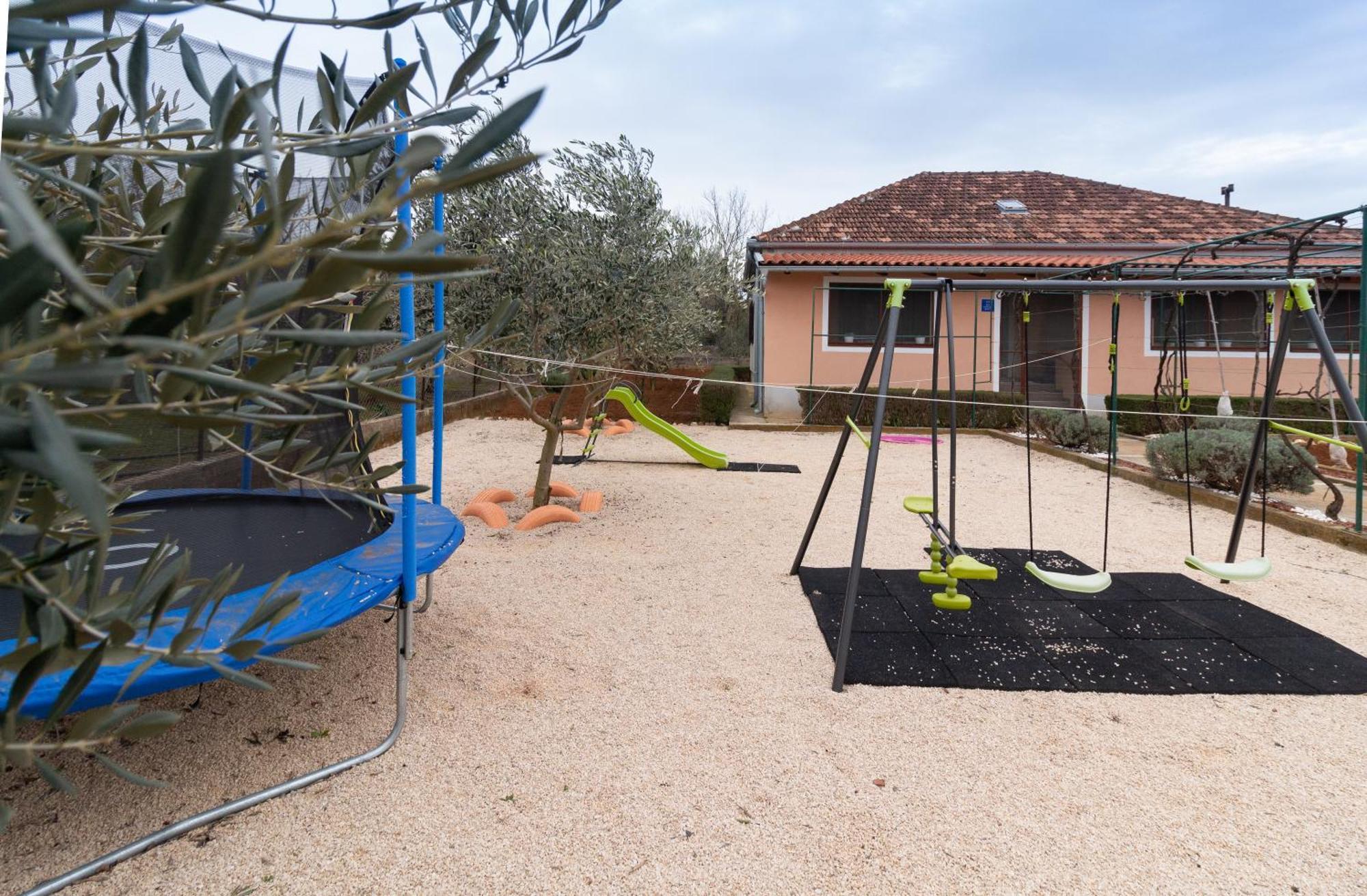 Villa House Jasmin With Large Garden, Near Nin - By Ta Leut Exterior foto